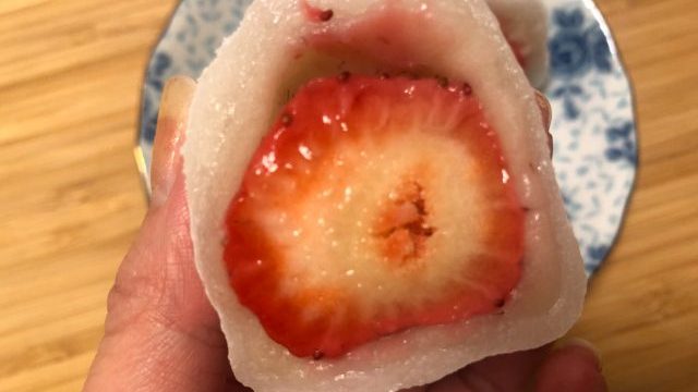いちご大福　持った写真