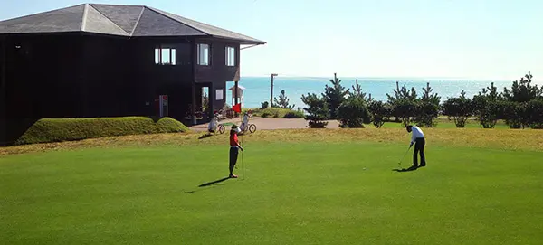 神奈川県の本格的なショートコース ゴルフラボbyスマイルゴルフ
