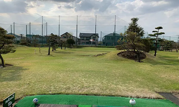 一人でもOK！湘南グリーンゴルフはショートコースが併設のゴルフ練習場