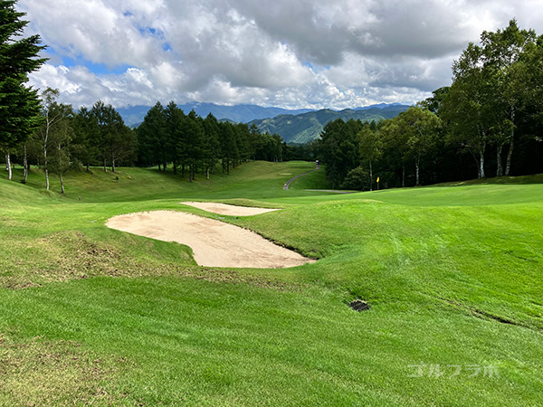鈴蘭高原カントリークラブの4番ホール