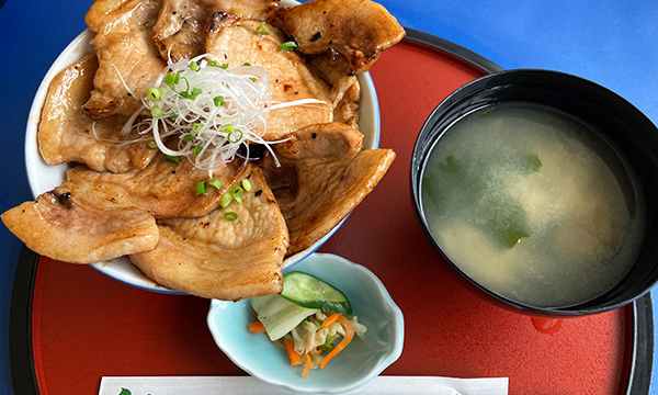 隨縁カントリークラブ恵庭コースのレストランの北海道十勝産桃花豚丼