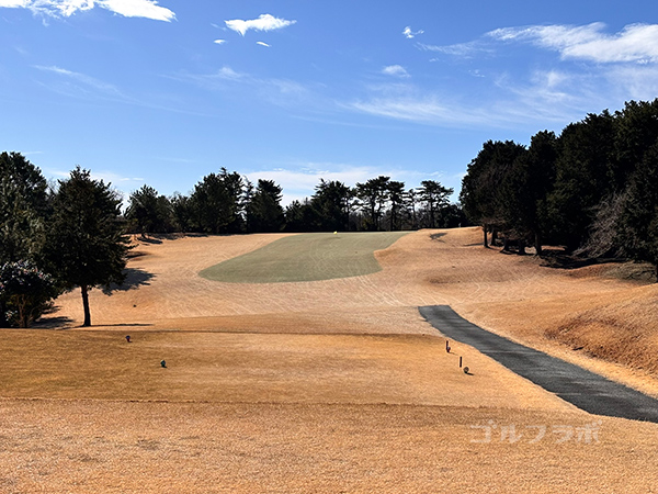 ゴールド川奈カントリークラブの2番ホール