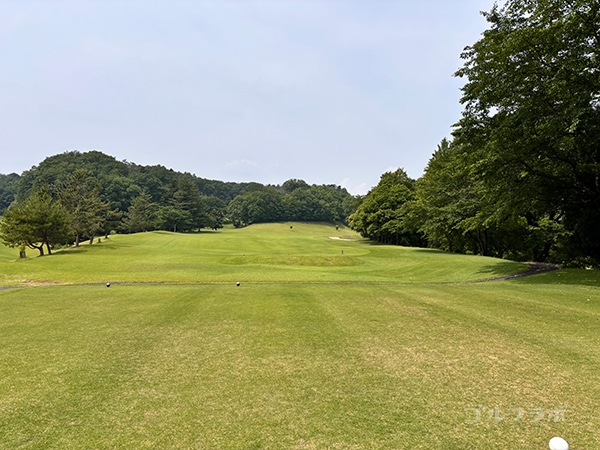 飯能パークカントリークラブの1番ホール