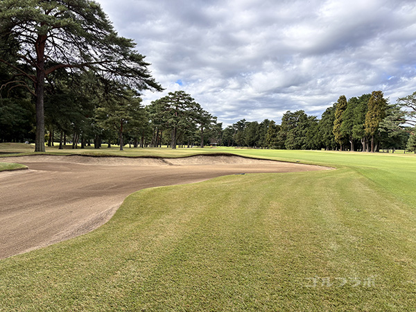 霞ケ関カンツリー倶楽部西コースの3番コース
